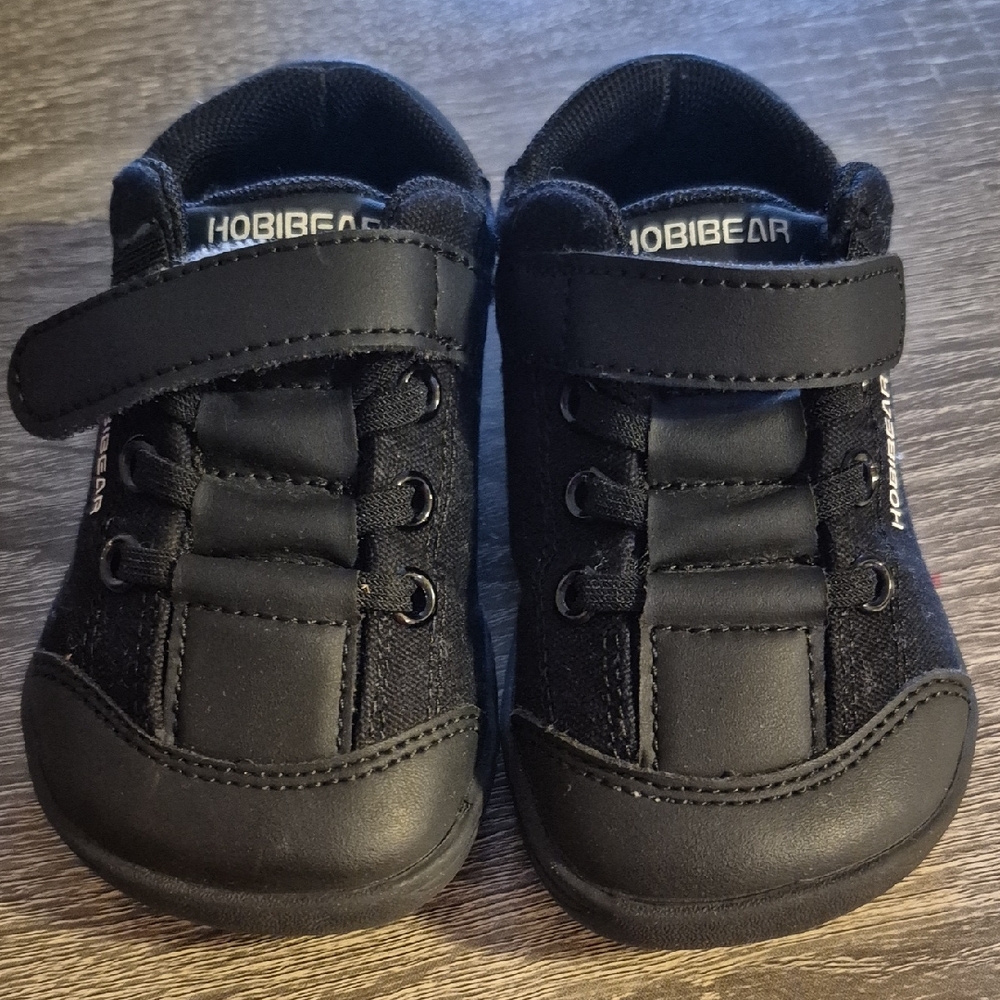Hobibear Wide Toe Black Kids Shoes